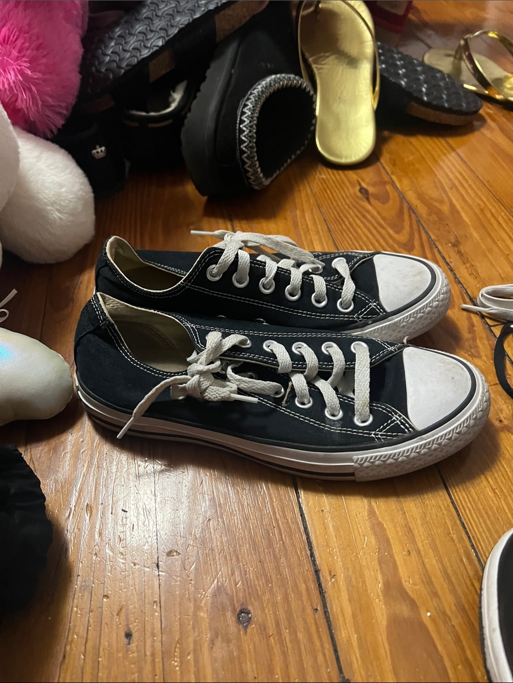Converse Chuck Taylor All Star Low Top Sneakers in Black & White